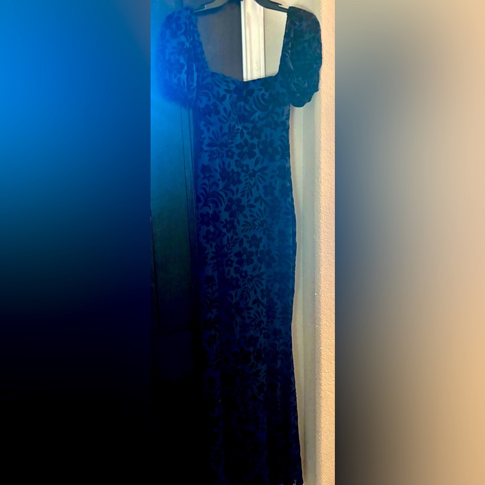 Size small formal burnout navy floral dress brand is Windsor